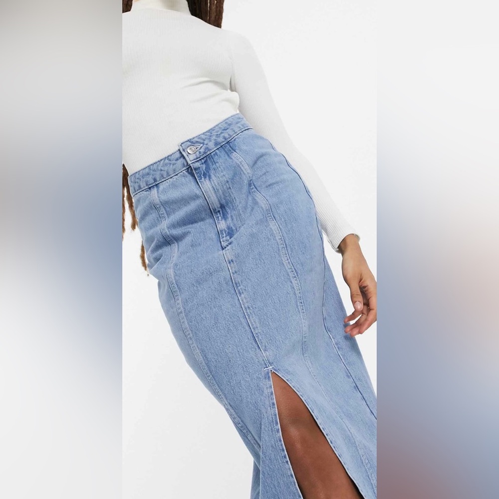 Hourglass Light Blue midi Denim Skirt